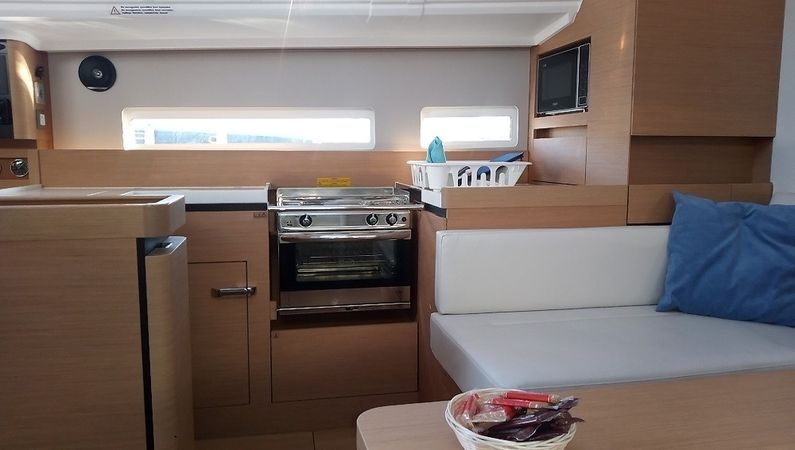 Jeanneau Sun Odyssey 410 | Rocabruna