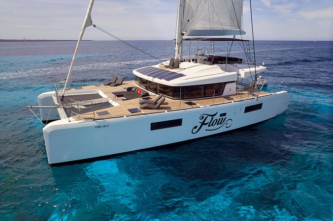 Lagoon 52 F | Flow