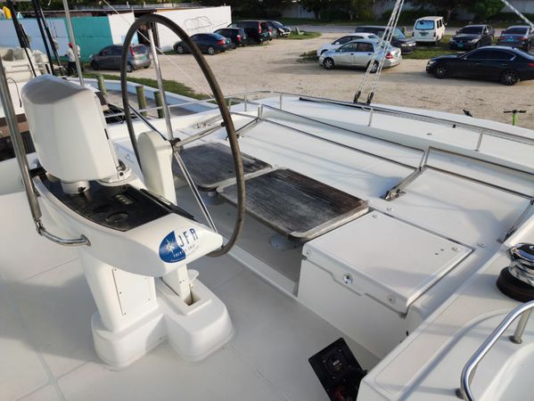 Lagoon 52 F | Askela