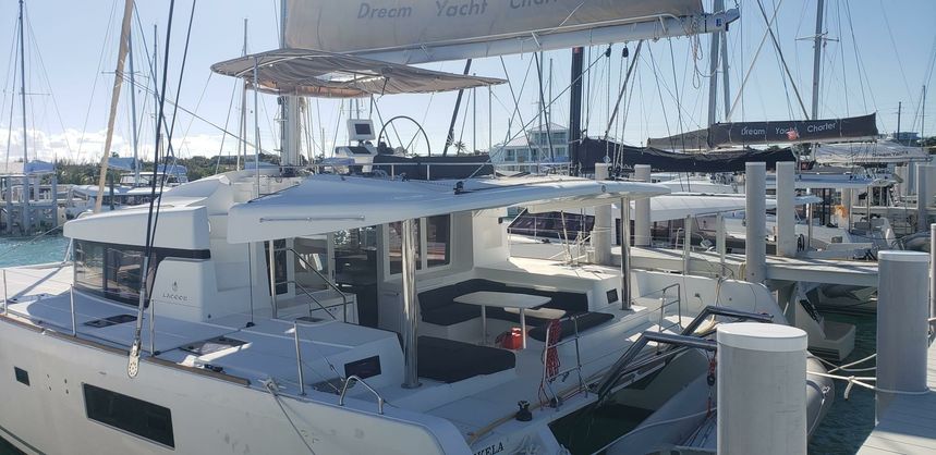 Lagoon 52 F | Askela