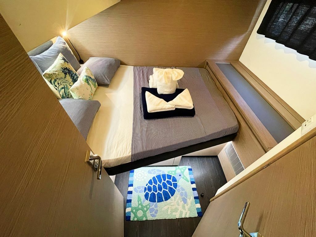 Fountaine Pajot Aura 51 | Absolutely