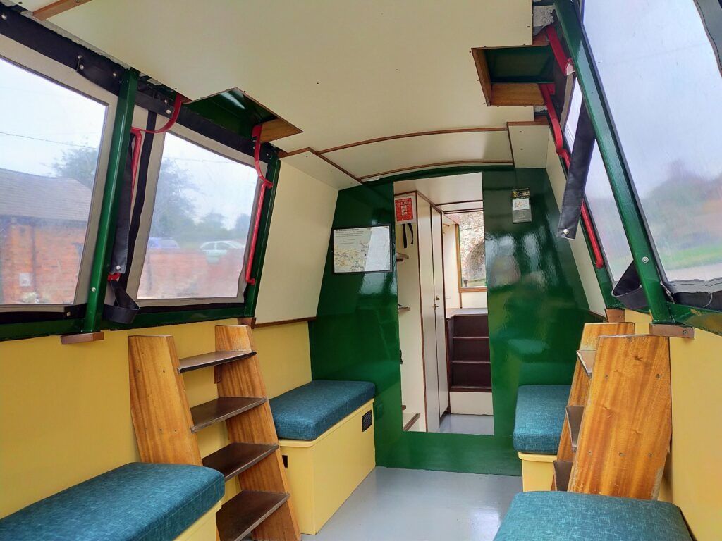 Custom Built Narrow Boat | Ouzel 2