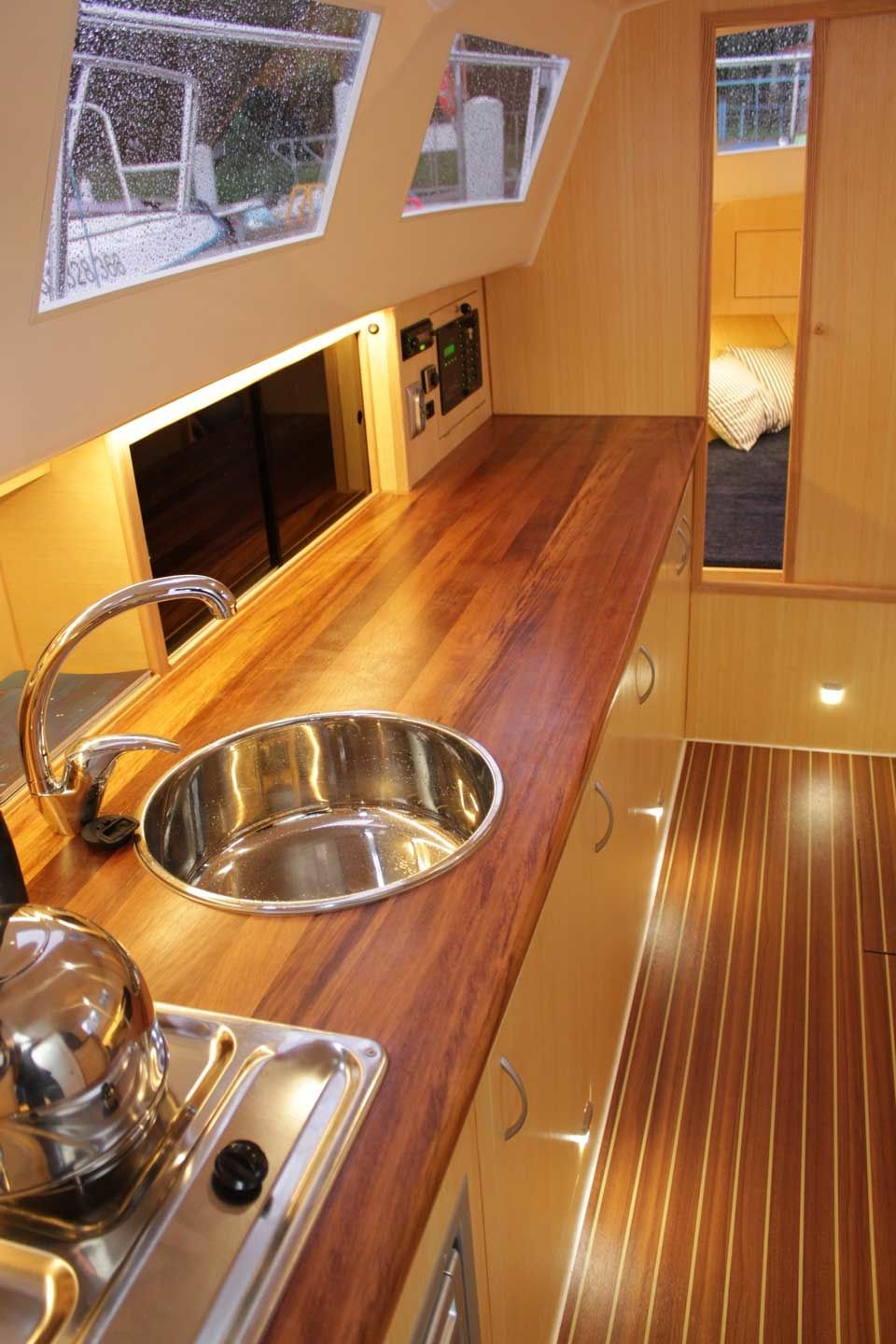 Weekend 820 | Symi Deluxe