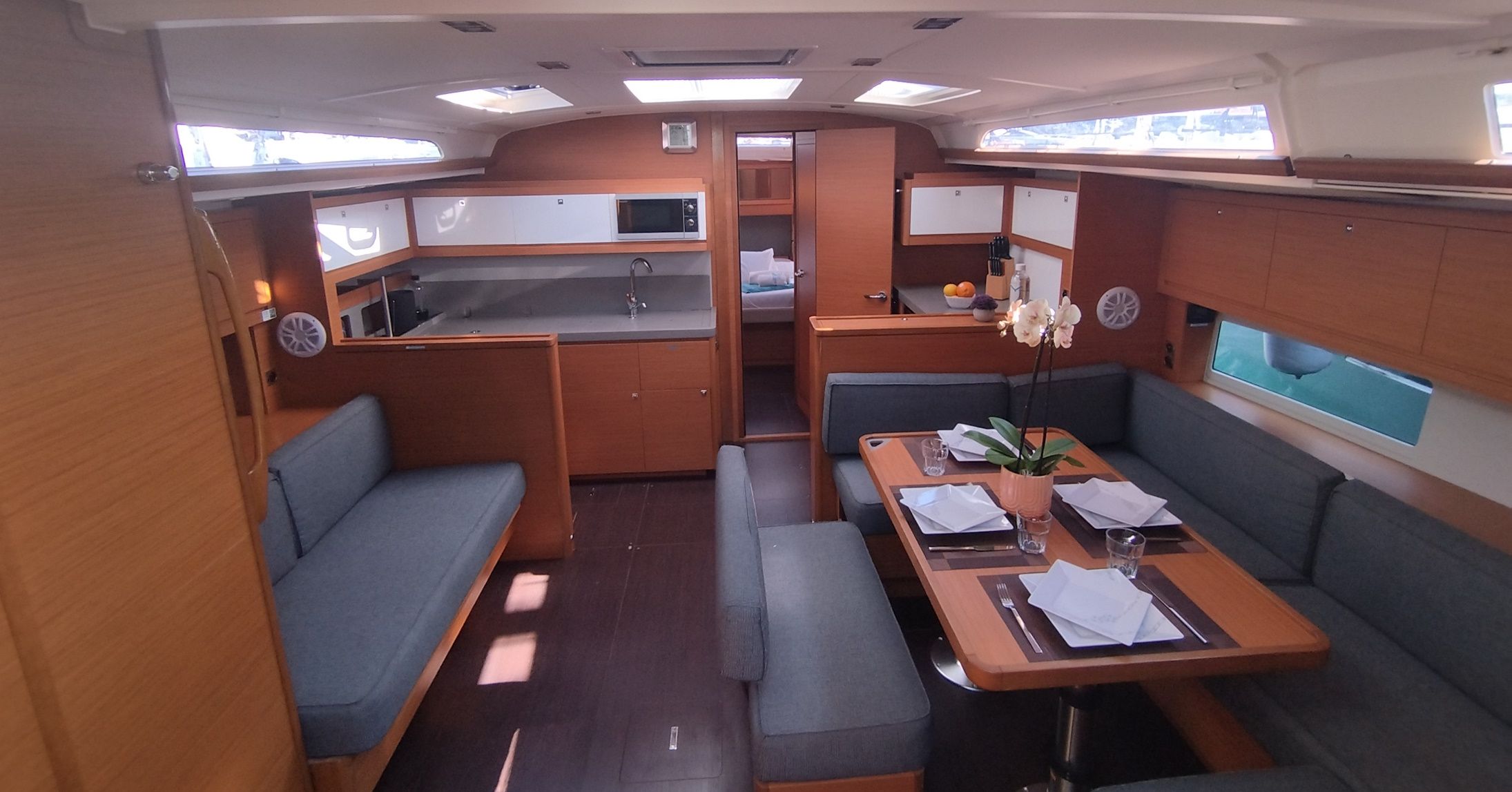 Dufour 470 | Euphoria