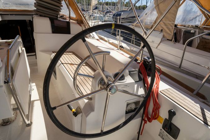 Jeanneau Sun Odyssey 389 | Pewee