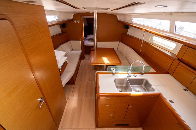 Jeanneau Sun Odyssey 389 | Pewee