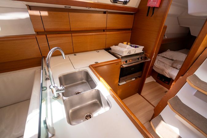 Jeanneau Sun Odyssey 389 | Pewee