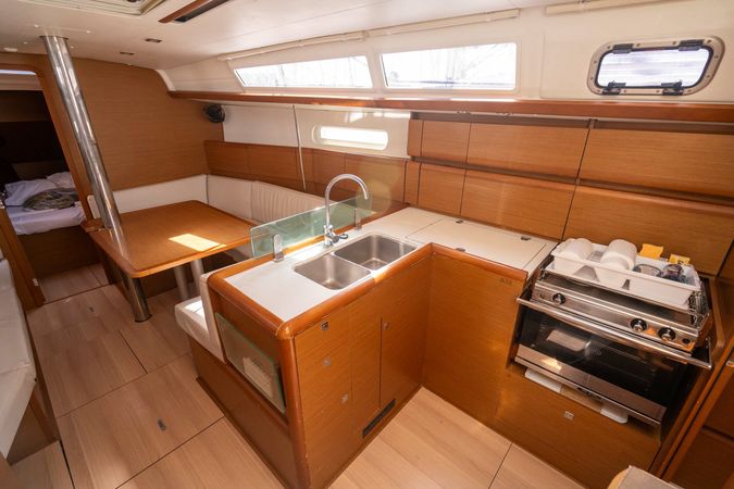 Jeanneau Sun Odyssey 389 | Pewee