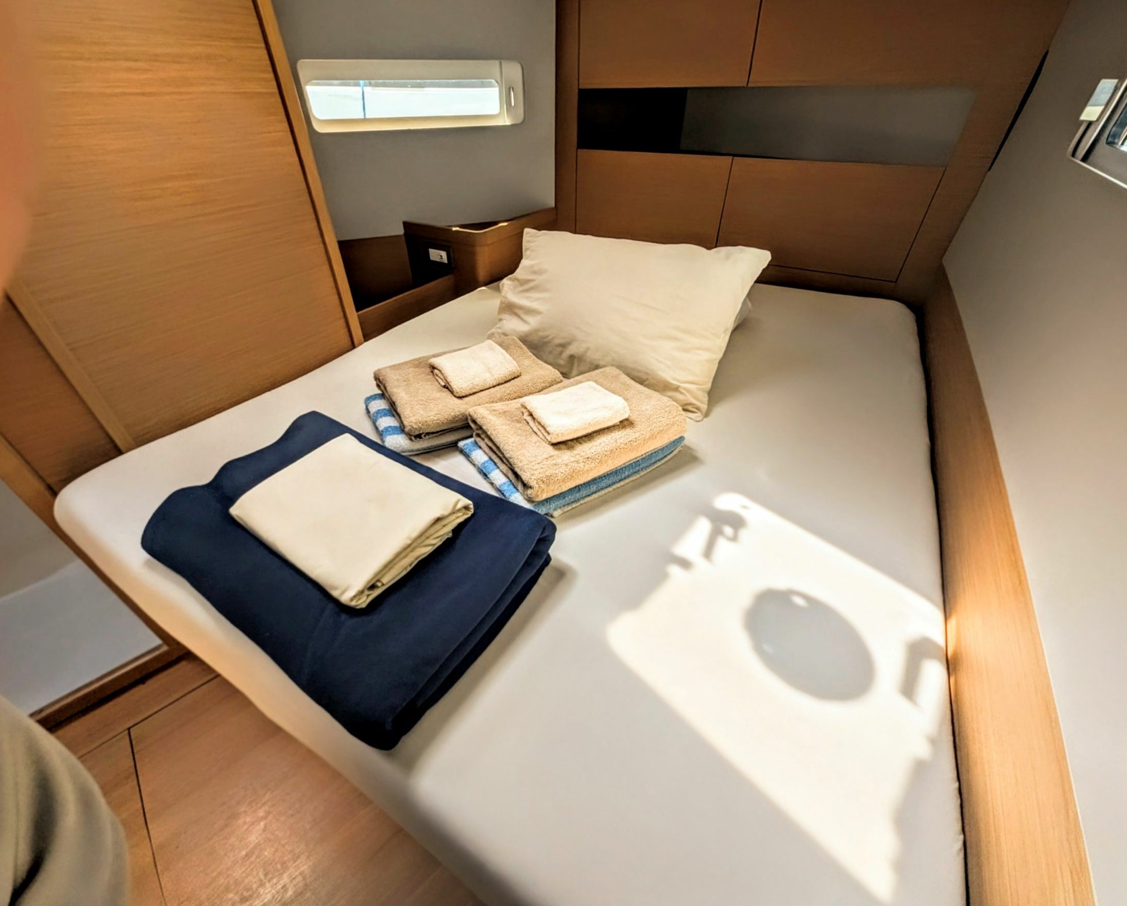 Jeanneau Sun Odyssey 410 | Eretmochelys