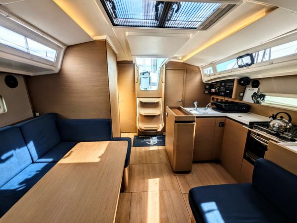 Jeanneau Sun Odyssey 410 | Eretmochelys