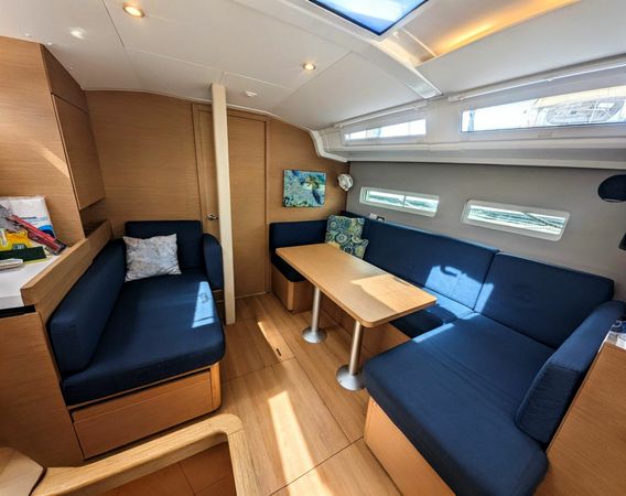 Jeanneau Sun Odyssey 410 | Eretmochelys