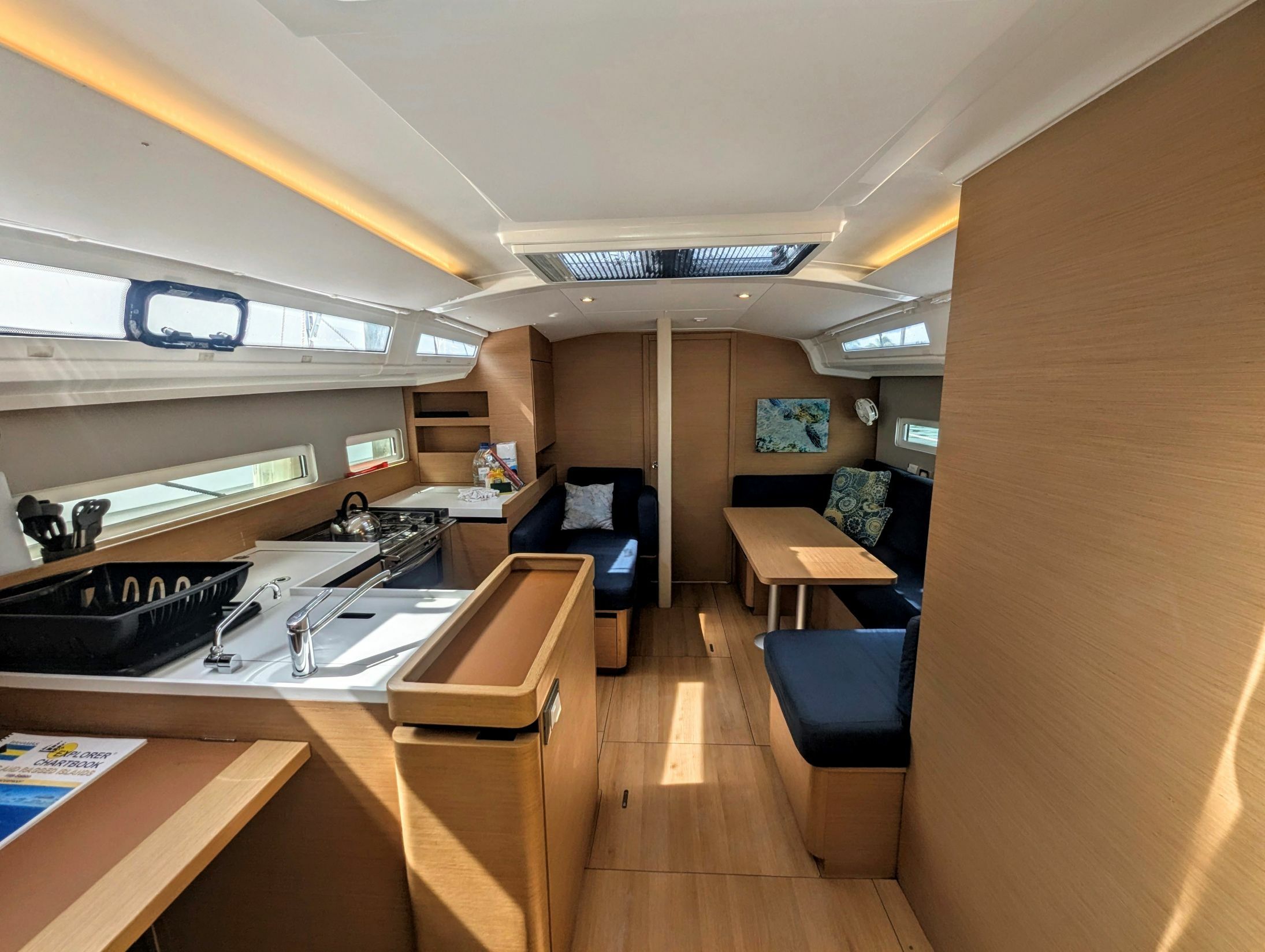 Jeanneau Sun Odyssey 410 | Eretmochelys