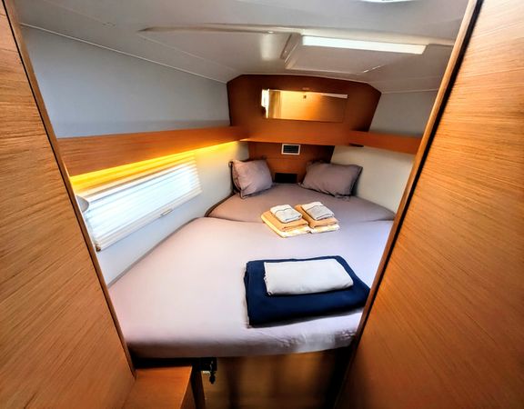 Jeanneau Sun Odyssey 410 | Eretmochelys