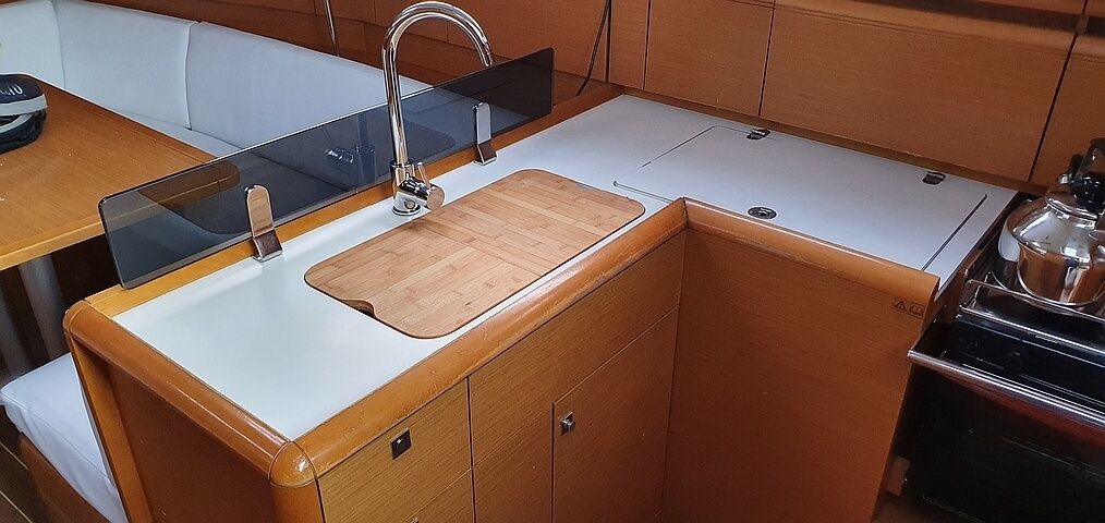 Jeanneau Sun Odyssey 379 | Heho