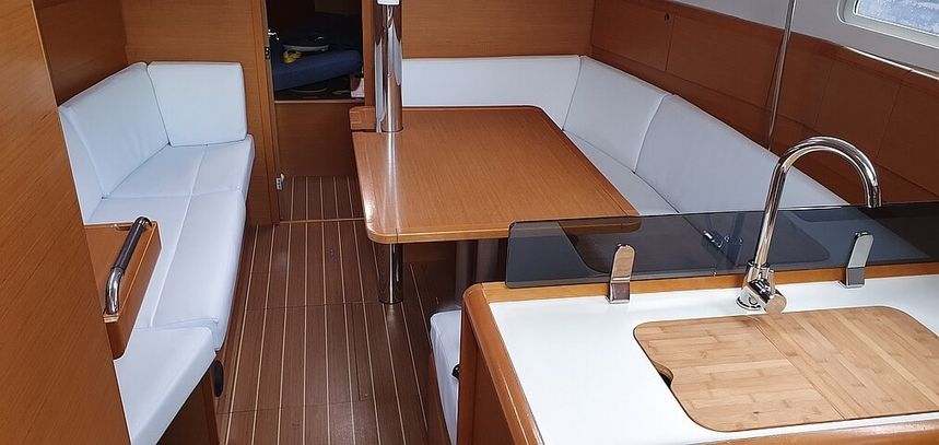 Jeanneau Sun Odyssey 379 | Heho