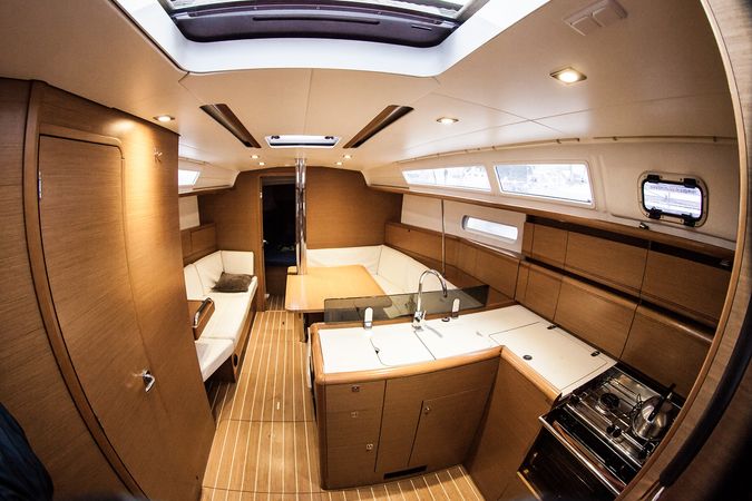 Jeanneau Sun Odyssey 379 | Heho