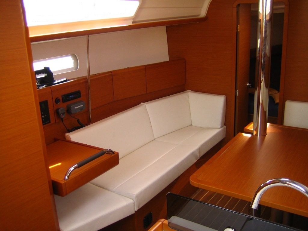 Jeanneau Sun Odyssey 379 | Heho