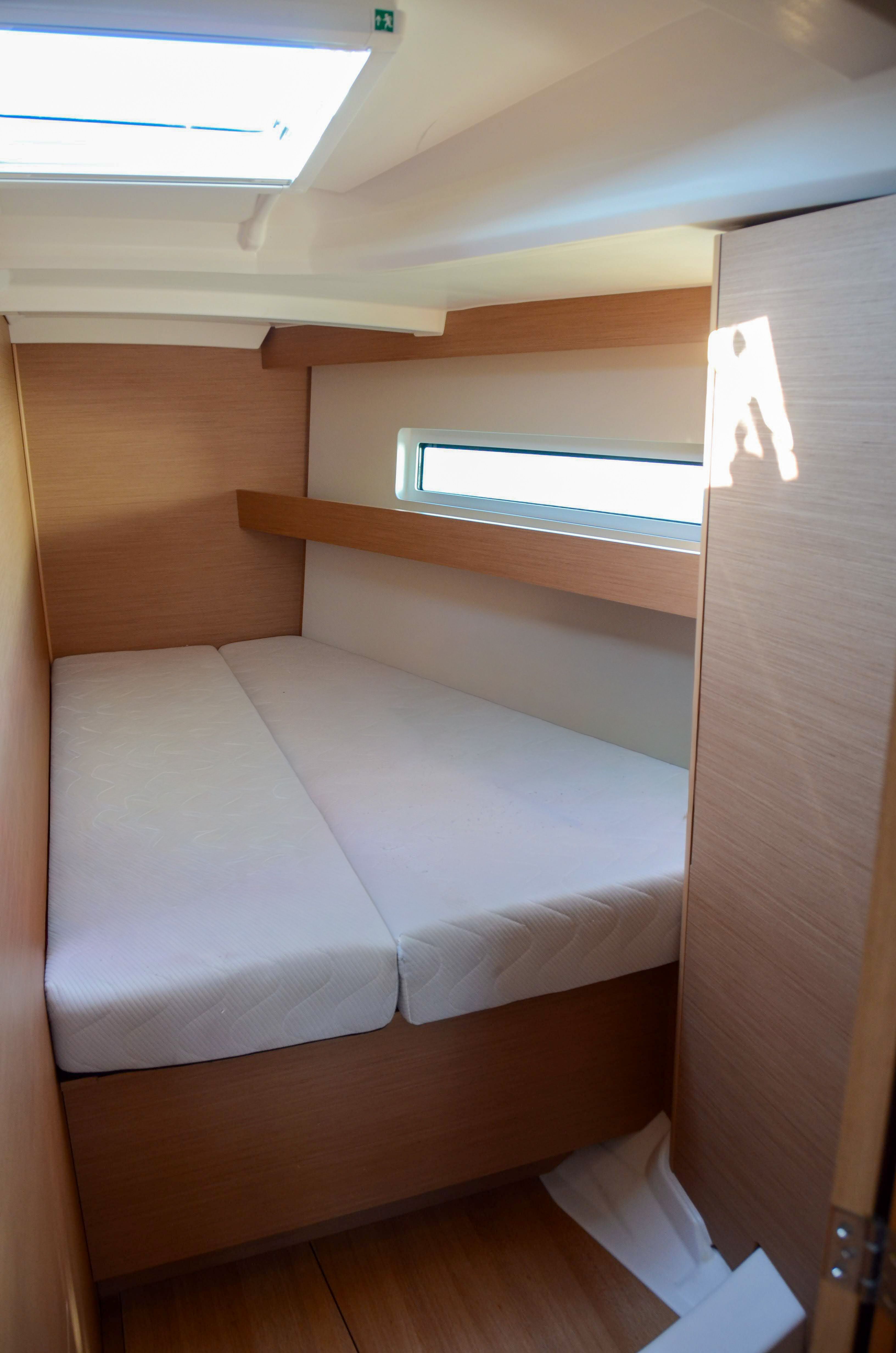 Jeanneau Sun Odyssey 440 | Sandy