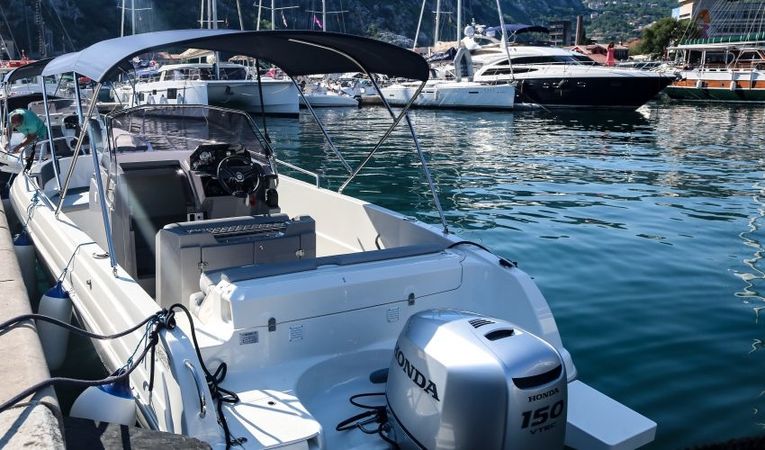 Atlantic Marine 670 | 20