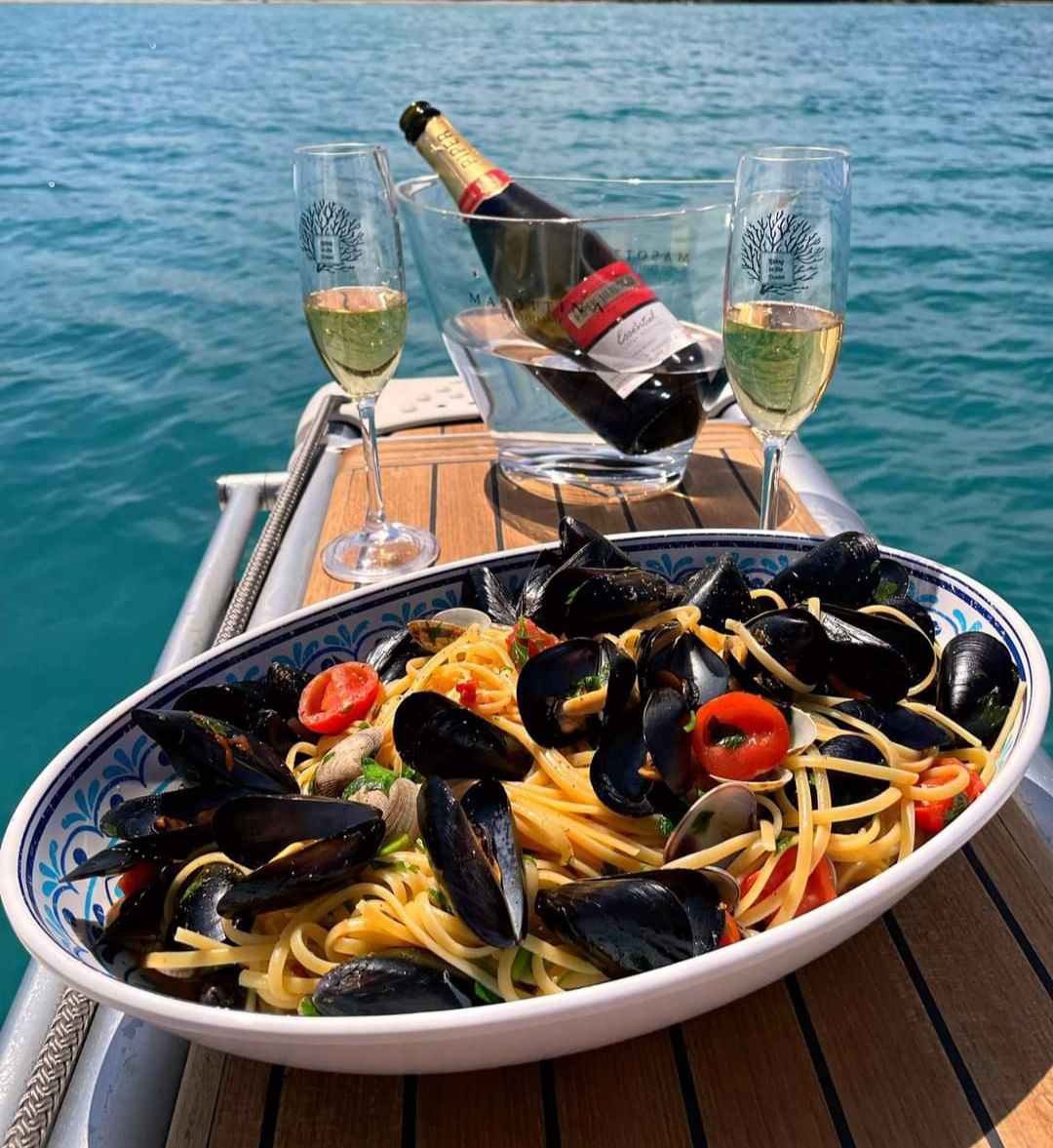 Enterprise 46 | Marina Macrial