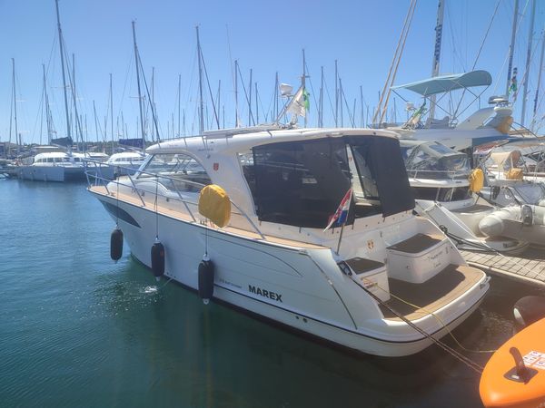 Marex 310 | 7 Happy Days