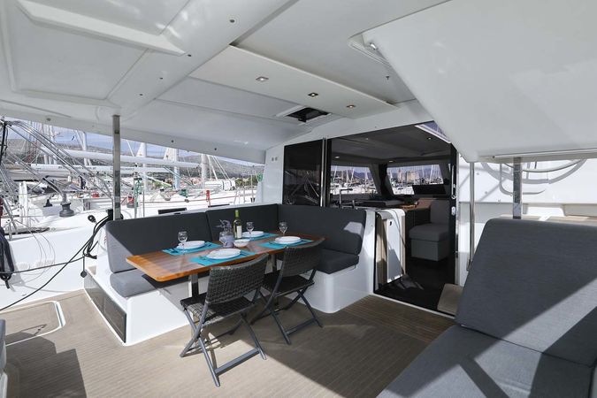 Fountaine Pajot Isla 40 | Chilli