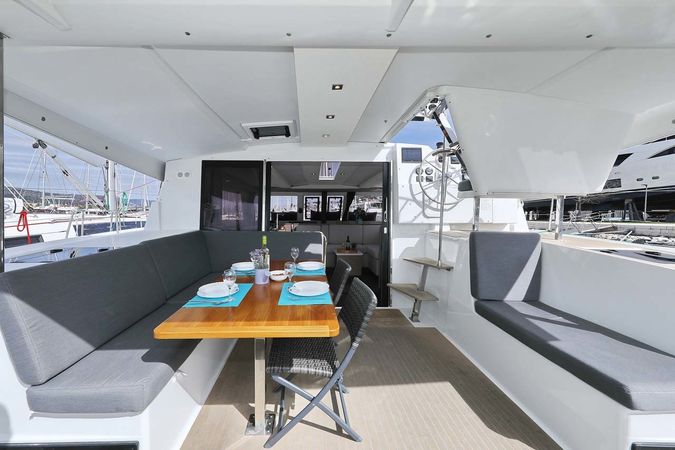 Fountaine Pajot Isla 40 | Chilli