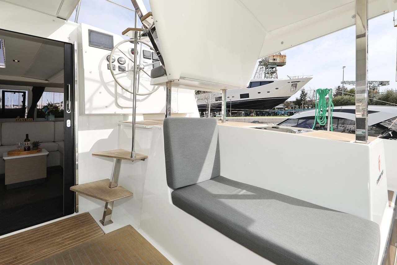 Fountaine Pajot Isla 40 | Chilli