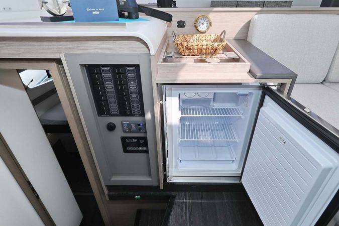 Fountaine Pajot Isla 40 | Chilli