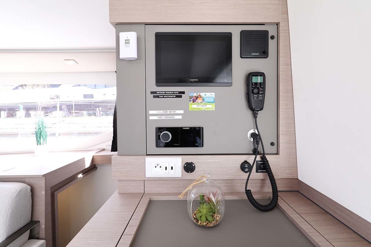 Fountaine Pajot Isla 40 | Chilli