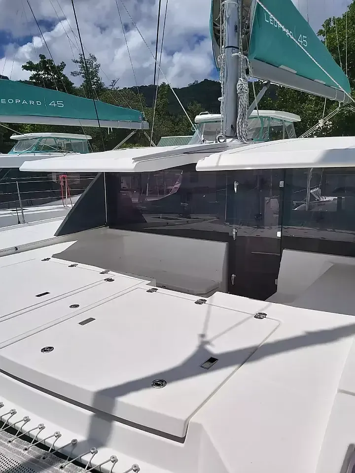 Leopard 45 | La Pelosa 2