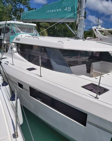 Leopard 45 | La Pelosa 2