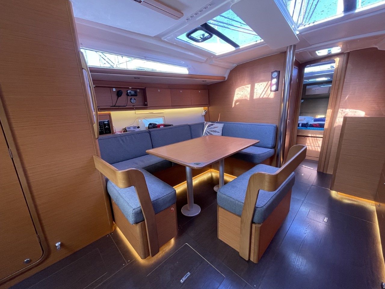 Dufour 430 | Sweet
