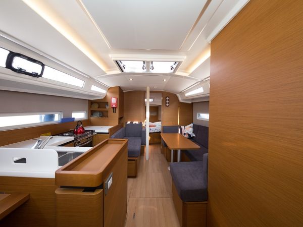 Jeanneau Sun Odyssey 410 | Suncity 3