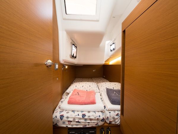 Jeanneau Sun Odyssey 410 | Suncity 3