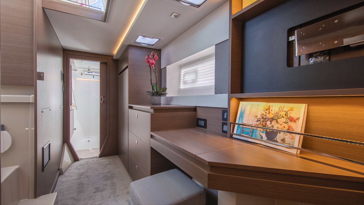 Leopard 42 | Sunsail 2217