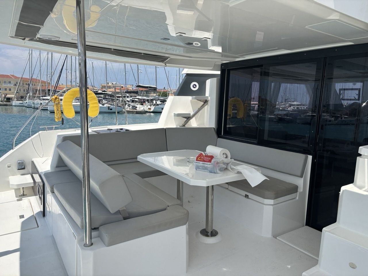 Leopard 42 | Sunsail 22
