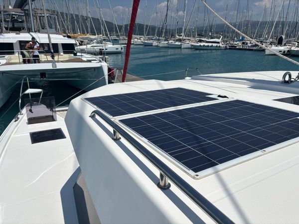 Leopard 42 | Sunsail 22