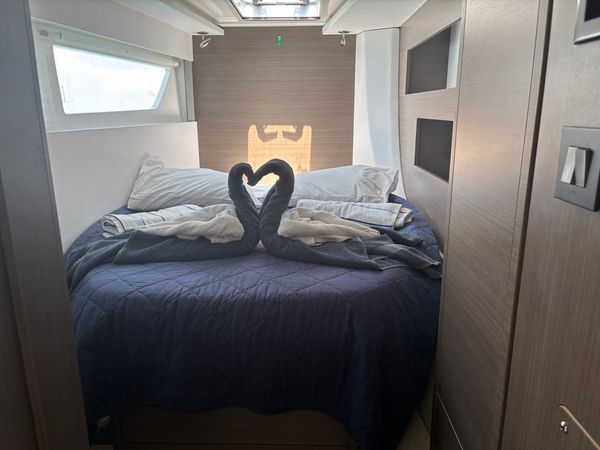 Leopard 42 | Sunsail 22