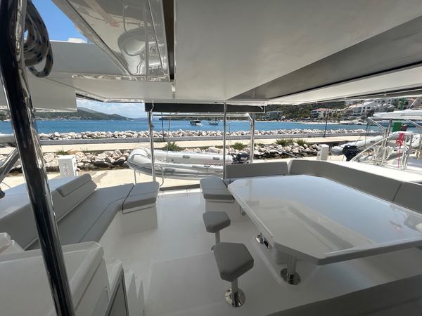 Leopard 50 | Moorings 22