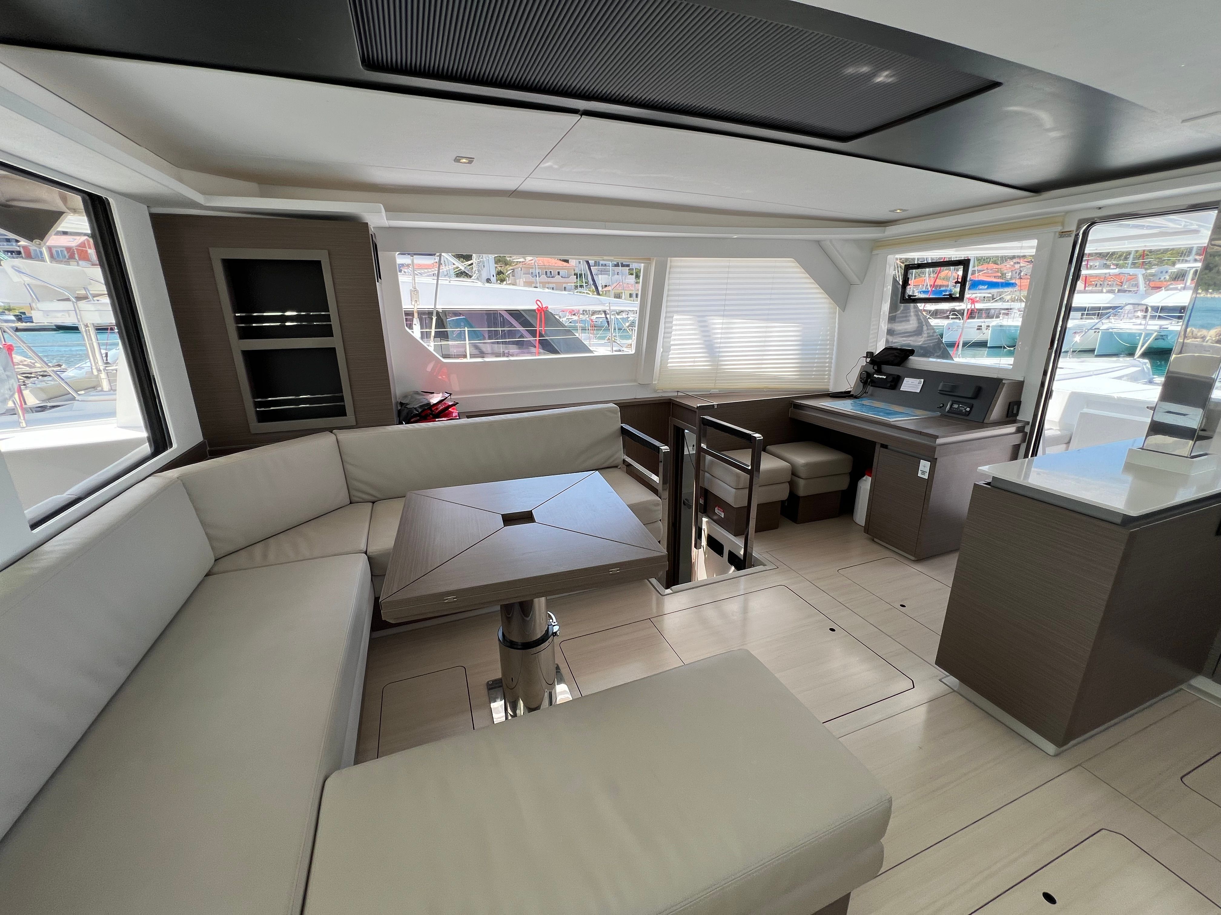 Leopard 50 | Moorings 22