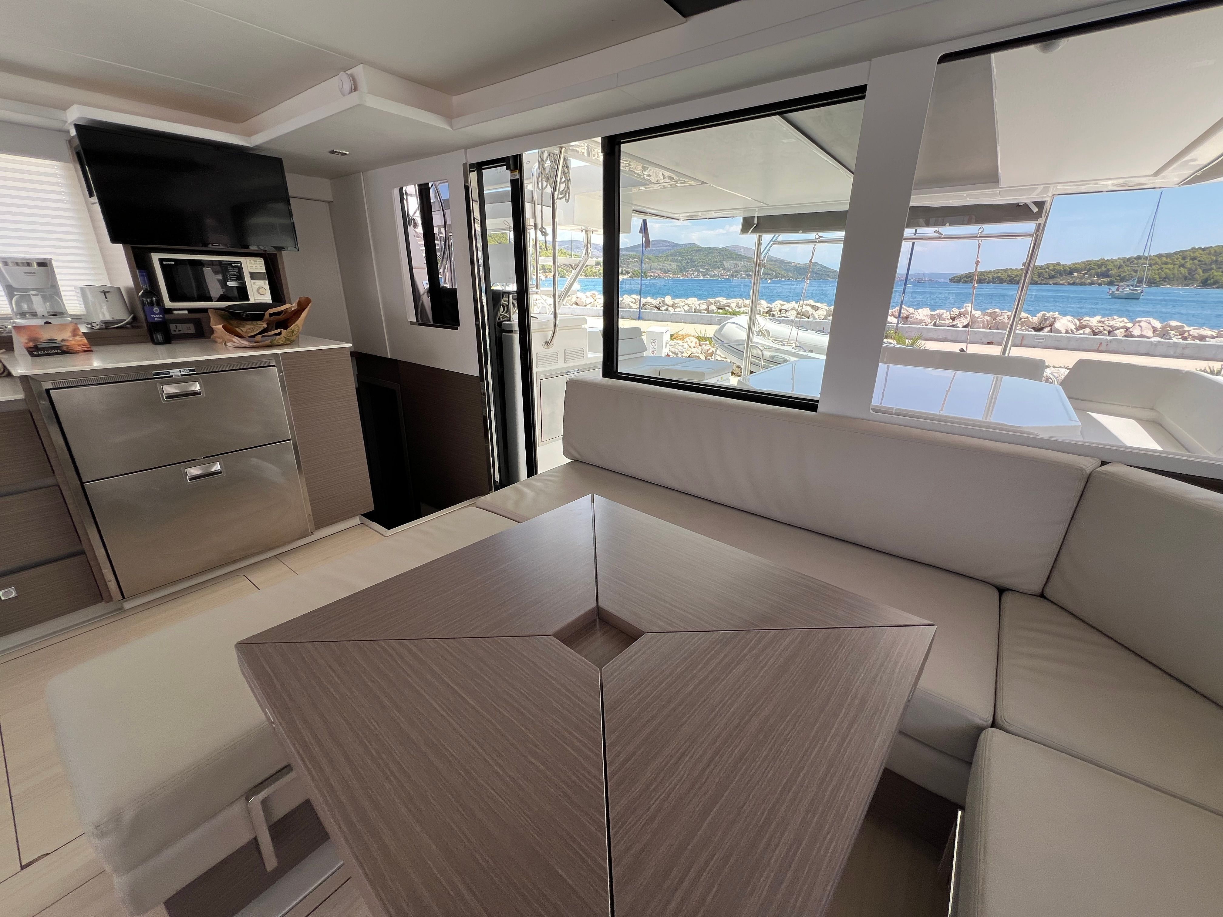 Leopard 50 | Moorings 22