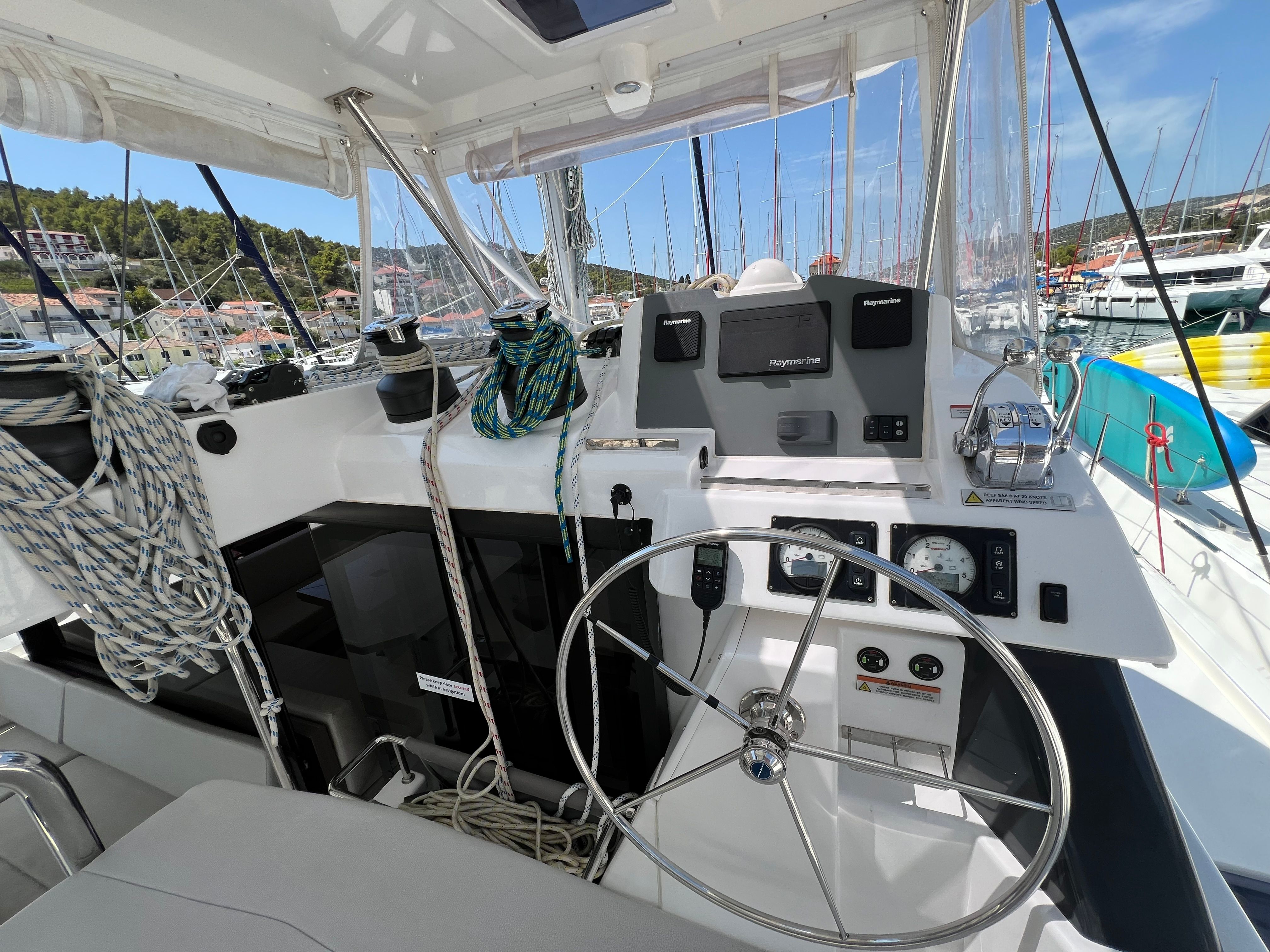 Leopard 50 | Moorings 22