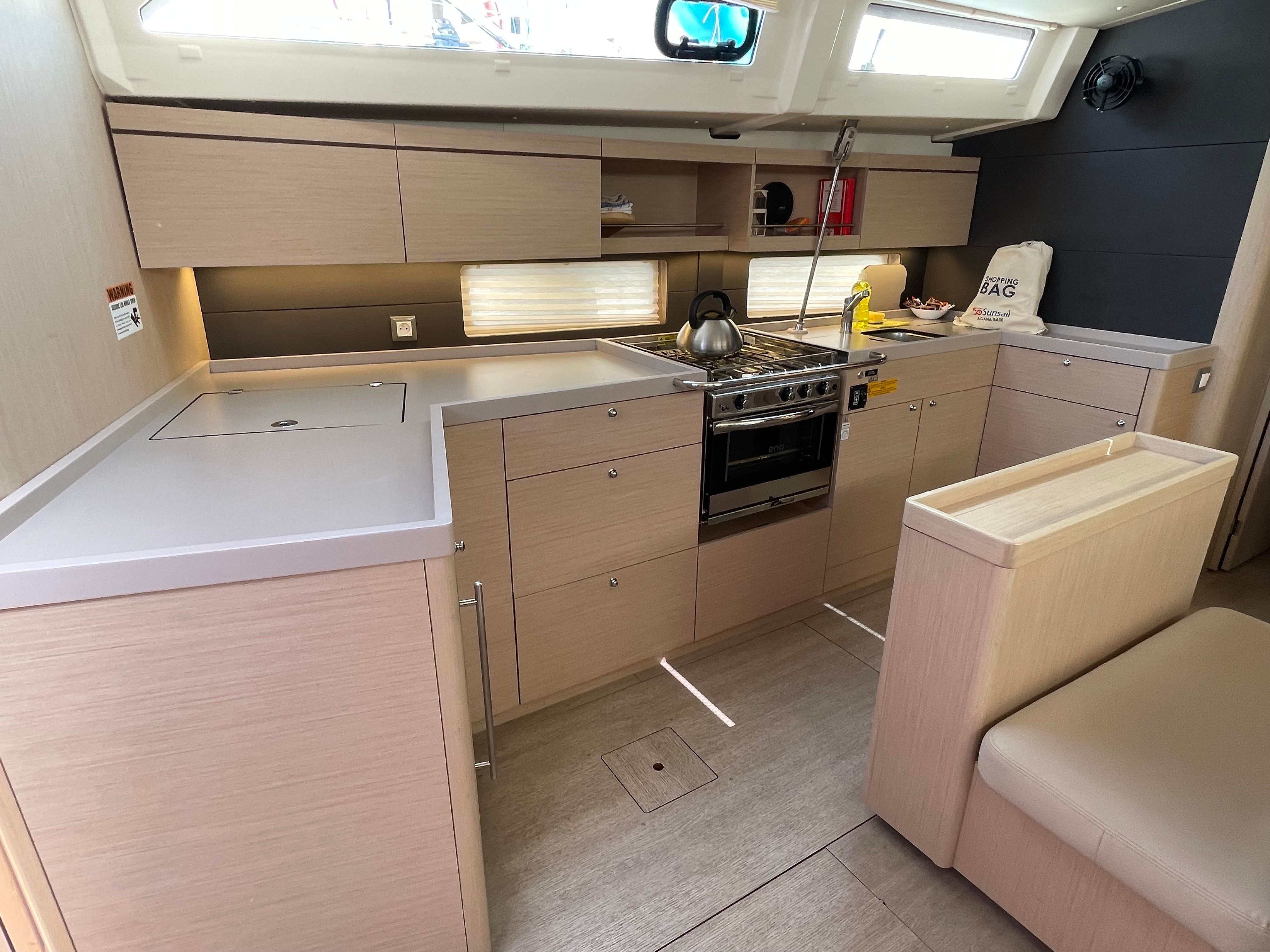 Beneteau Oceanis 46.1 | Sunsail 22