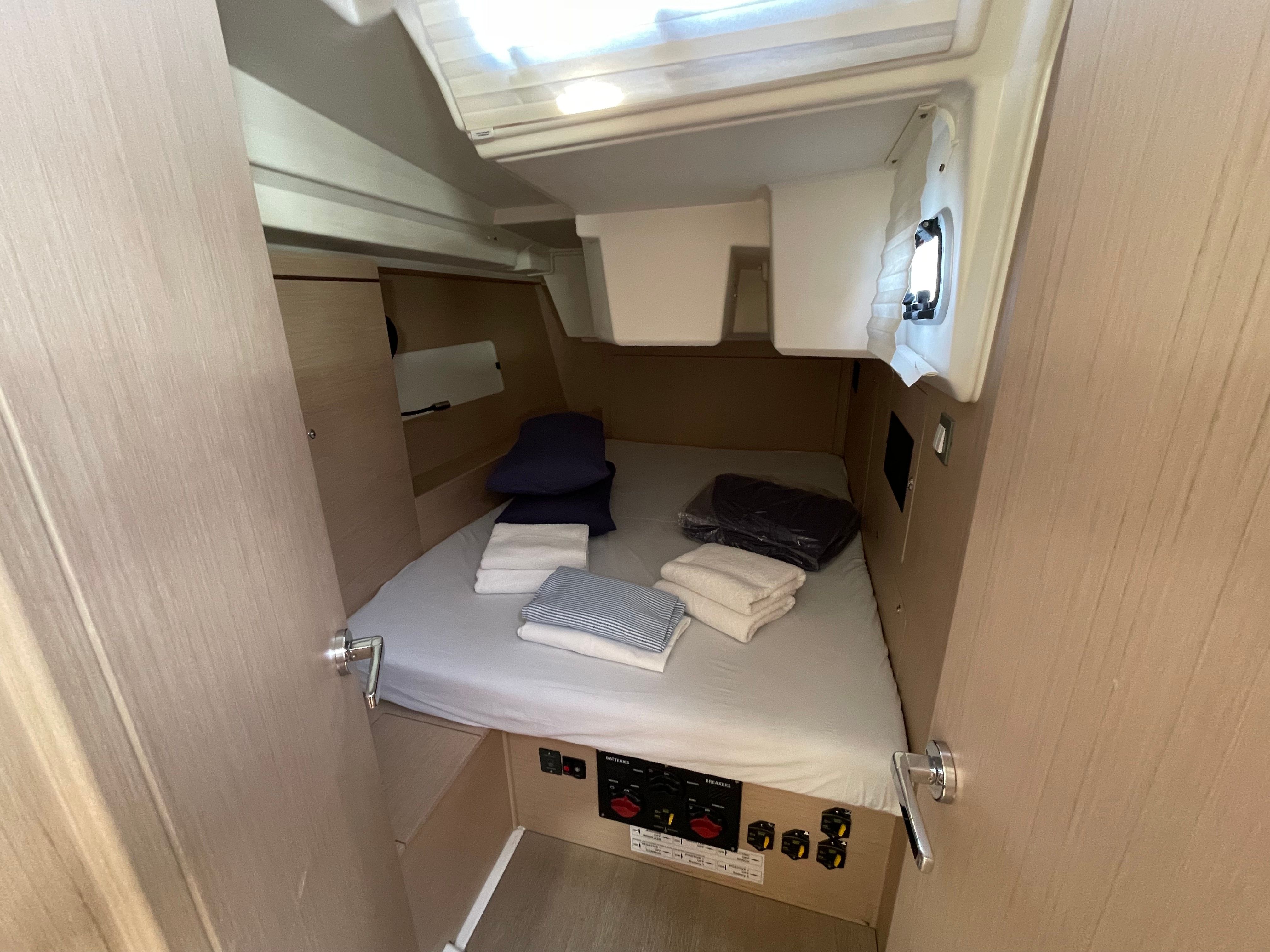 Beneteau Oceanis 46.1 | Sunsail 22