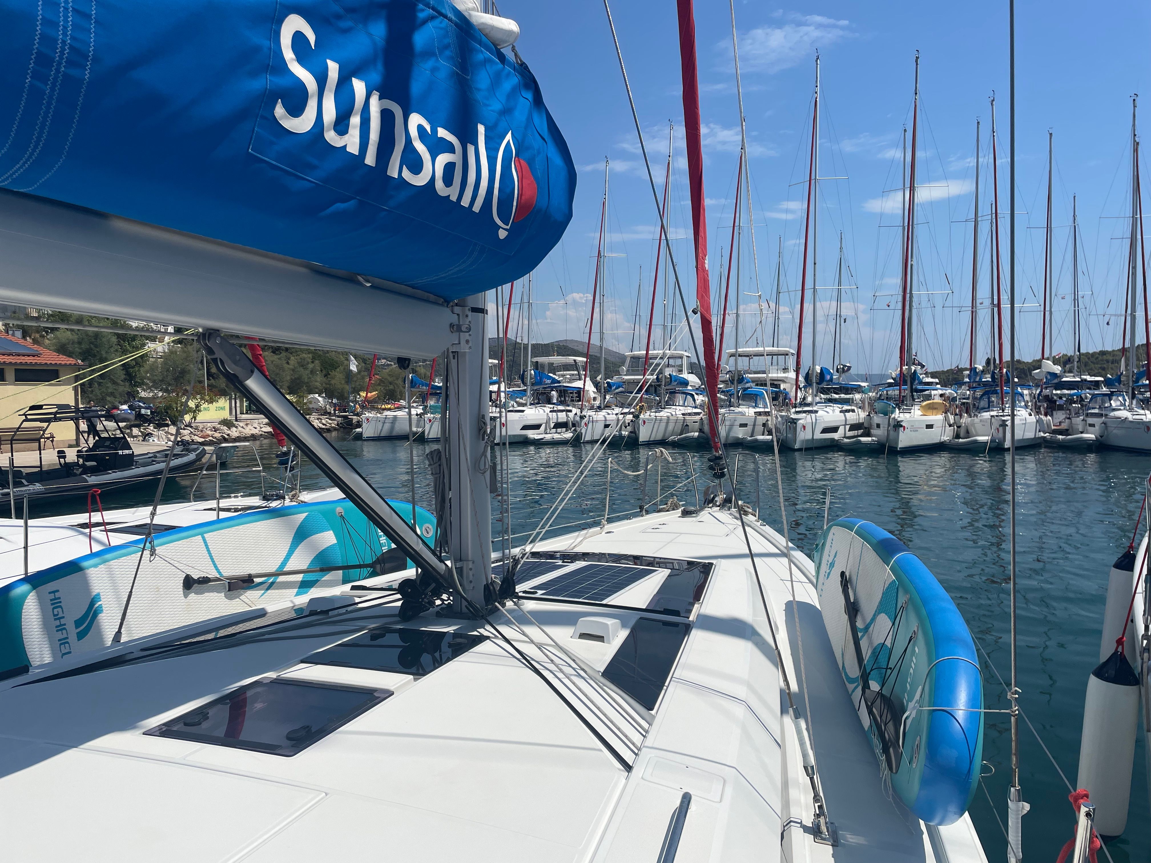 Beneteau Oceanis 46.1 | Sunsail 22