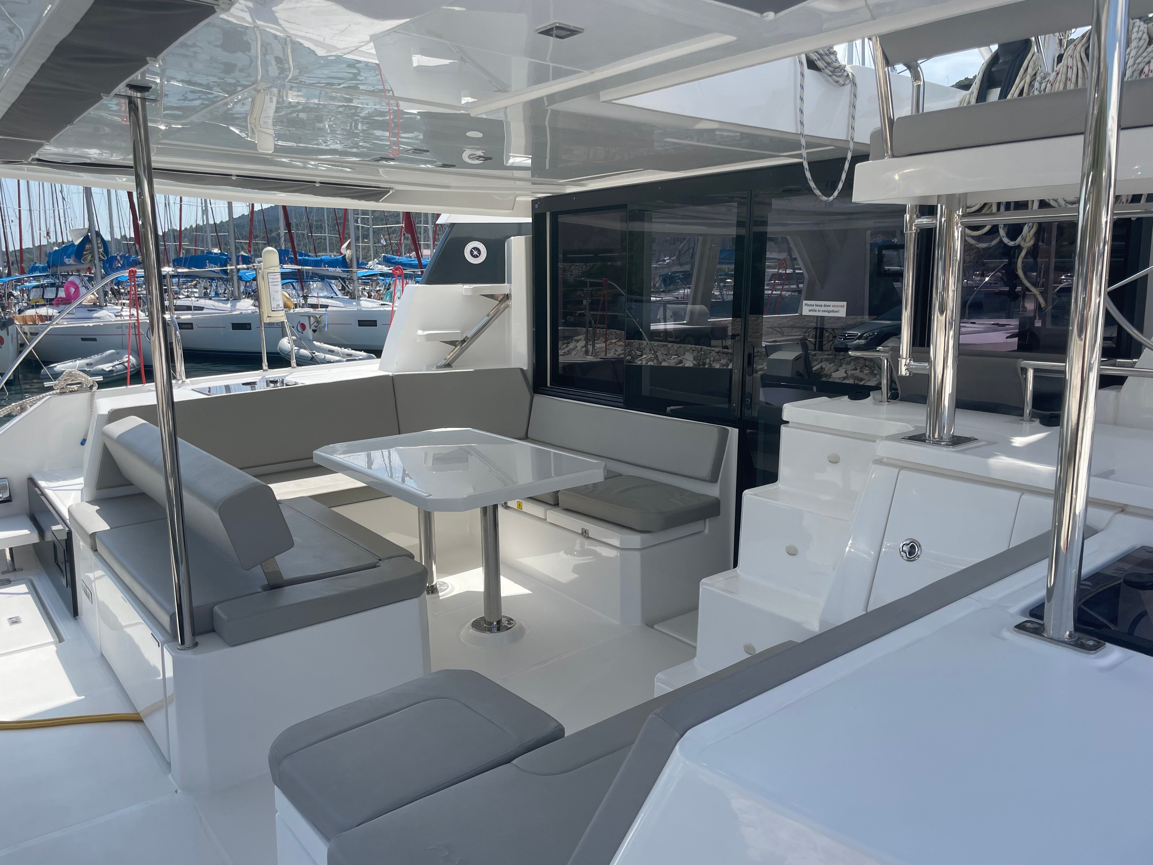 Leopard 42 | Sunsail 22