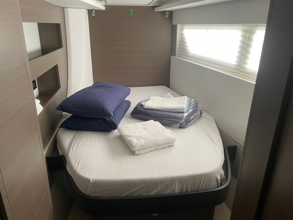 Leopard 42 | Sunsail 22