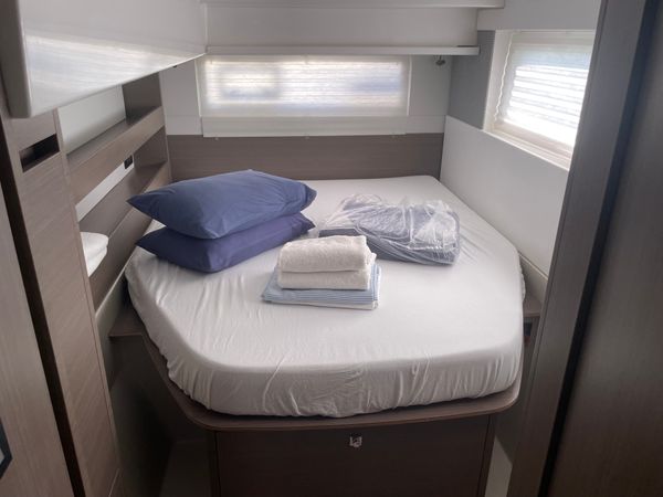 Leopard 42 | Sunsail 22