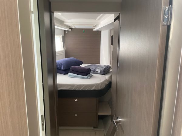 Leopard 42 | Sunsail 22